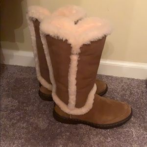 UGG waterproof KATIA boots